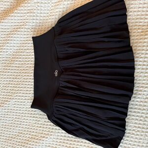 Alo yoga grand slam tennis skirt - size small - pleated